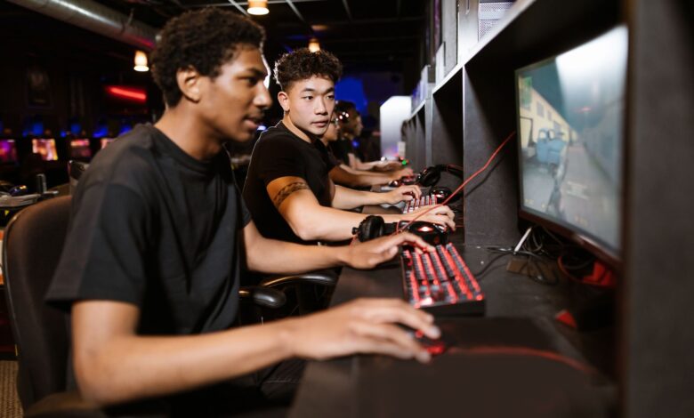 CS2 Konsol Komutları: Konsol Açma, FPS Gösterme ve Bunny Kodu